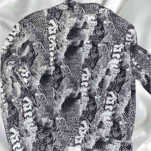 BDG snake print denim jacket - Picture 2 of 3